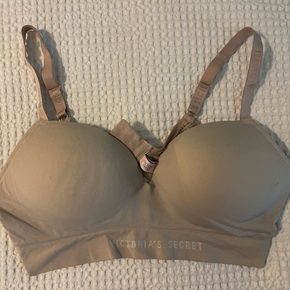 Victoria's Secret Tan Women’s Bra XL